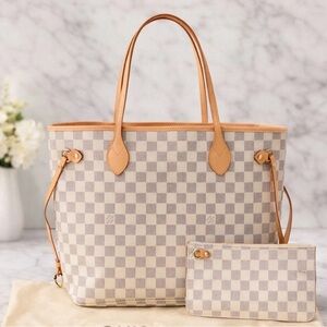 Checkered Tote Bag with Pouch